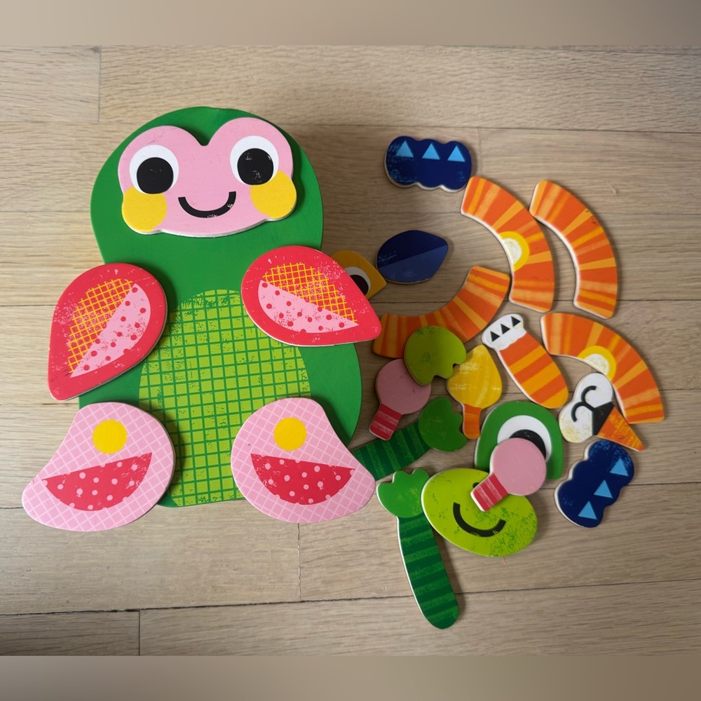 Djeco Magnetic Travel Puzzle